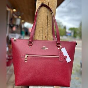 *SOLD* COACH ❤️ Gallery Tote Crossgrain Leather Red/Gold Shoulder Bag NWOT